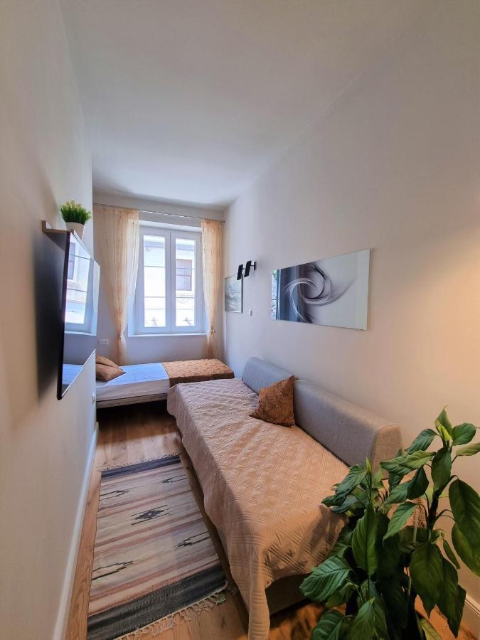 Old Town Apartment Omis Exterior photo