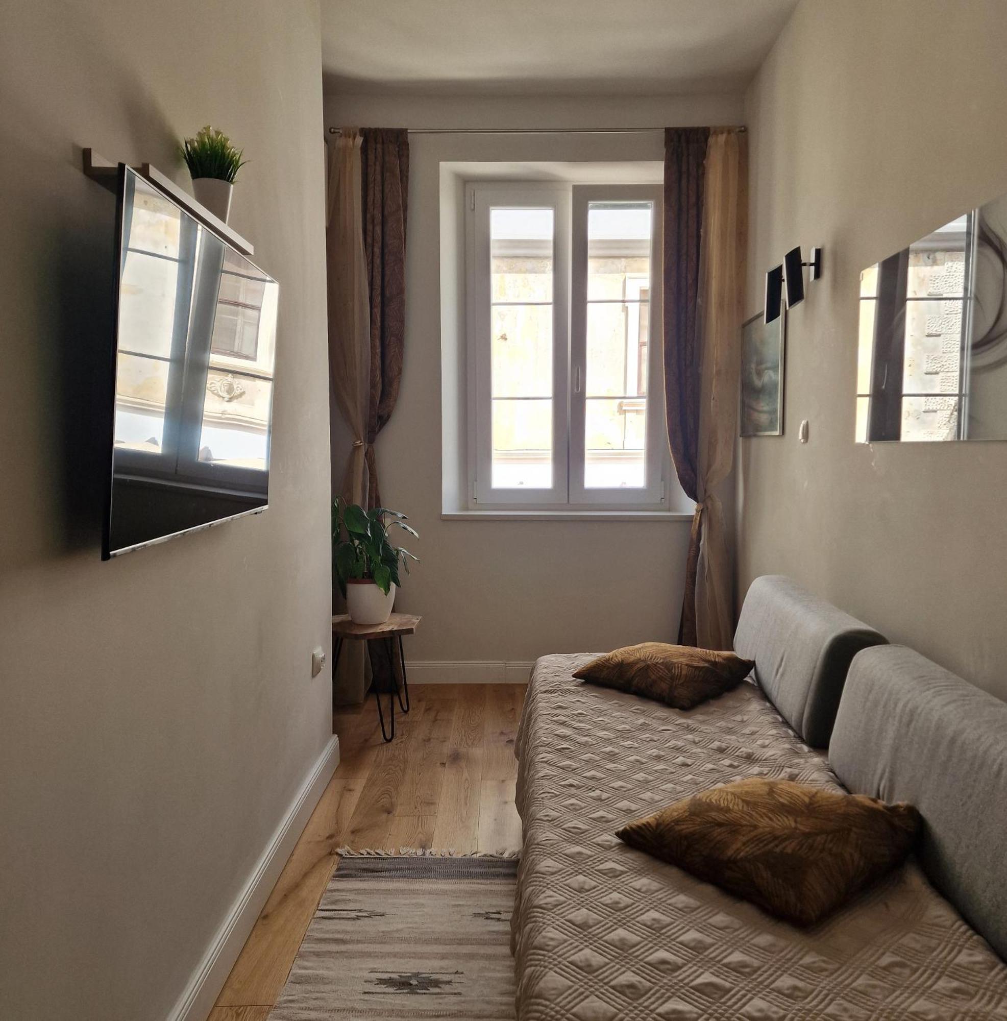 Old Town Apartment Omis Exterior photo